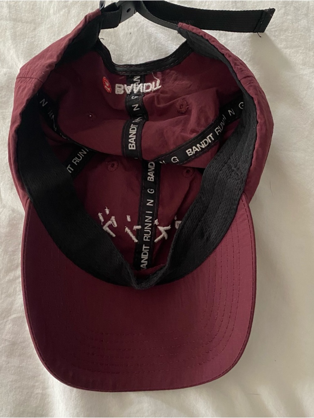 Bandit Running ASICS NYC Marathon Hat Cap Strapback Nylon Maroon Adjustable Rare - Picture 3 of 3